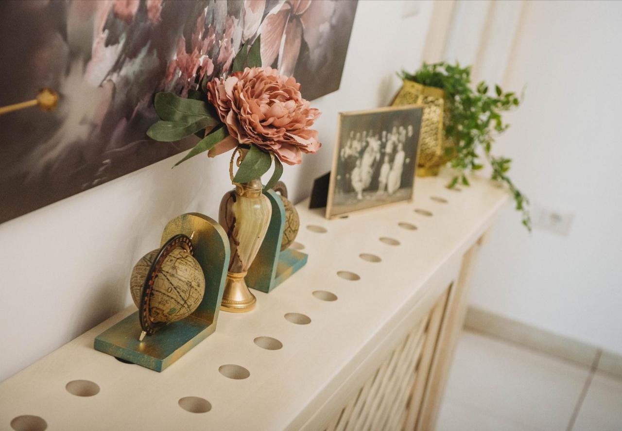 La Contessa Apartament Targu Neamt Exteriér fotografie